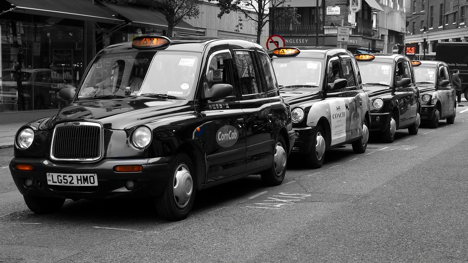 London Taxi, Black Cab, the knowlege, taxi, weird car, British car, classic car, motoring, automotive, car, cars, Adrian Flux, ebay, ebay motors, old car, TX1, TX2, FX4, not2grand, www.not2grand.co.uk, car, cars, featured